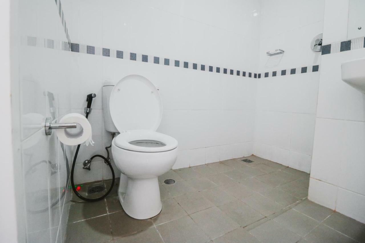Reddoorz Apartment Near Summarecon Mall Serpong Tangerang Zewnętrze zdjęcie