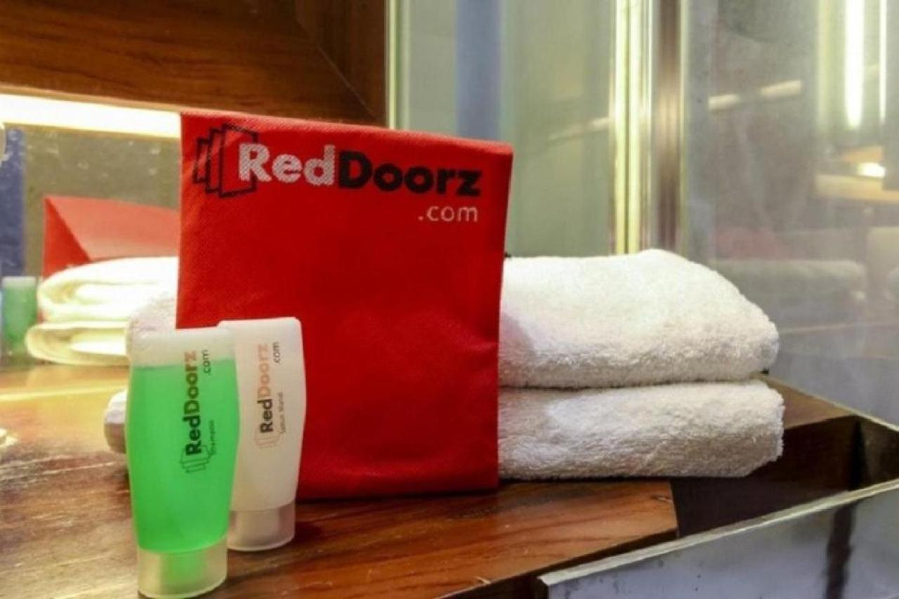 Reddoorz Apartment Near Summarecon Mall Serpong Tangerang Zewnętrze zdjęcie